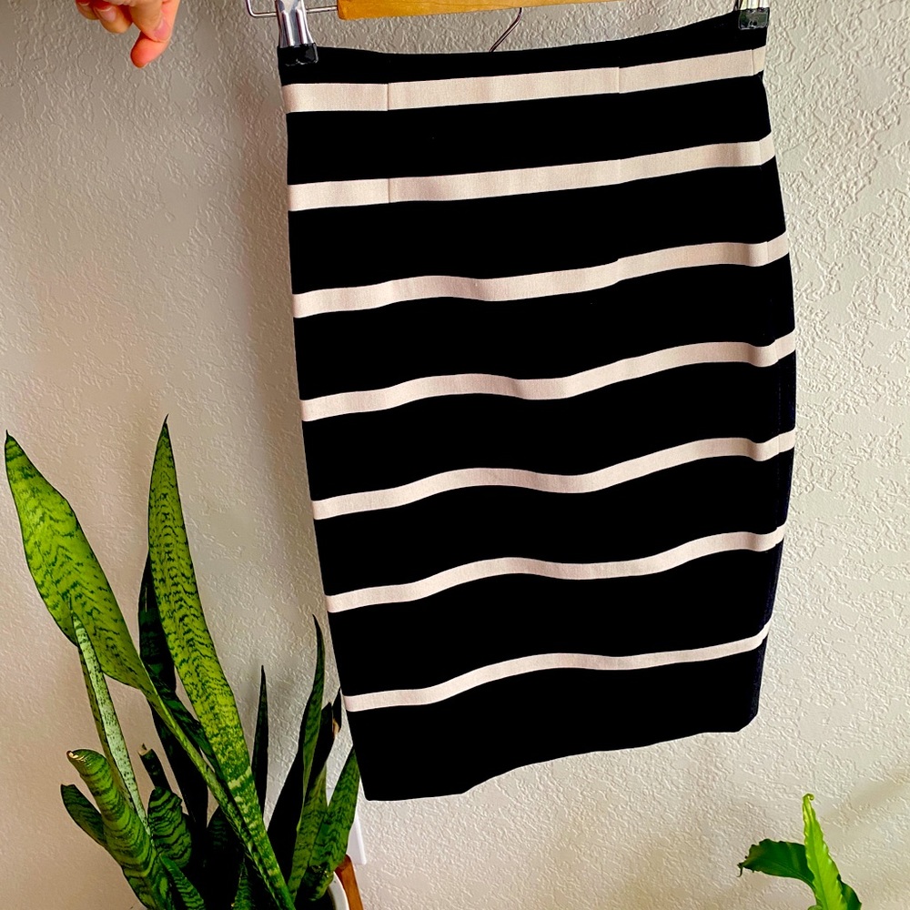 High waisted Banana Republic pencil skirt